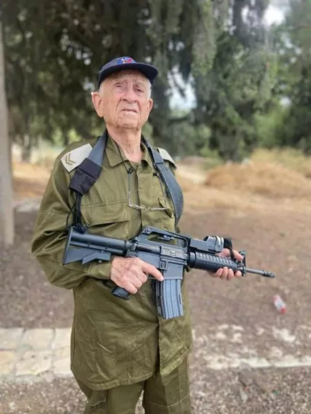 תראו את זה: לוחם הלח"י האגדי, עזרא יכין, תושב ירושלים בן 95